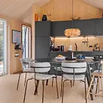 3 Bedroom Amazing In * Stege